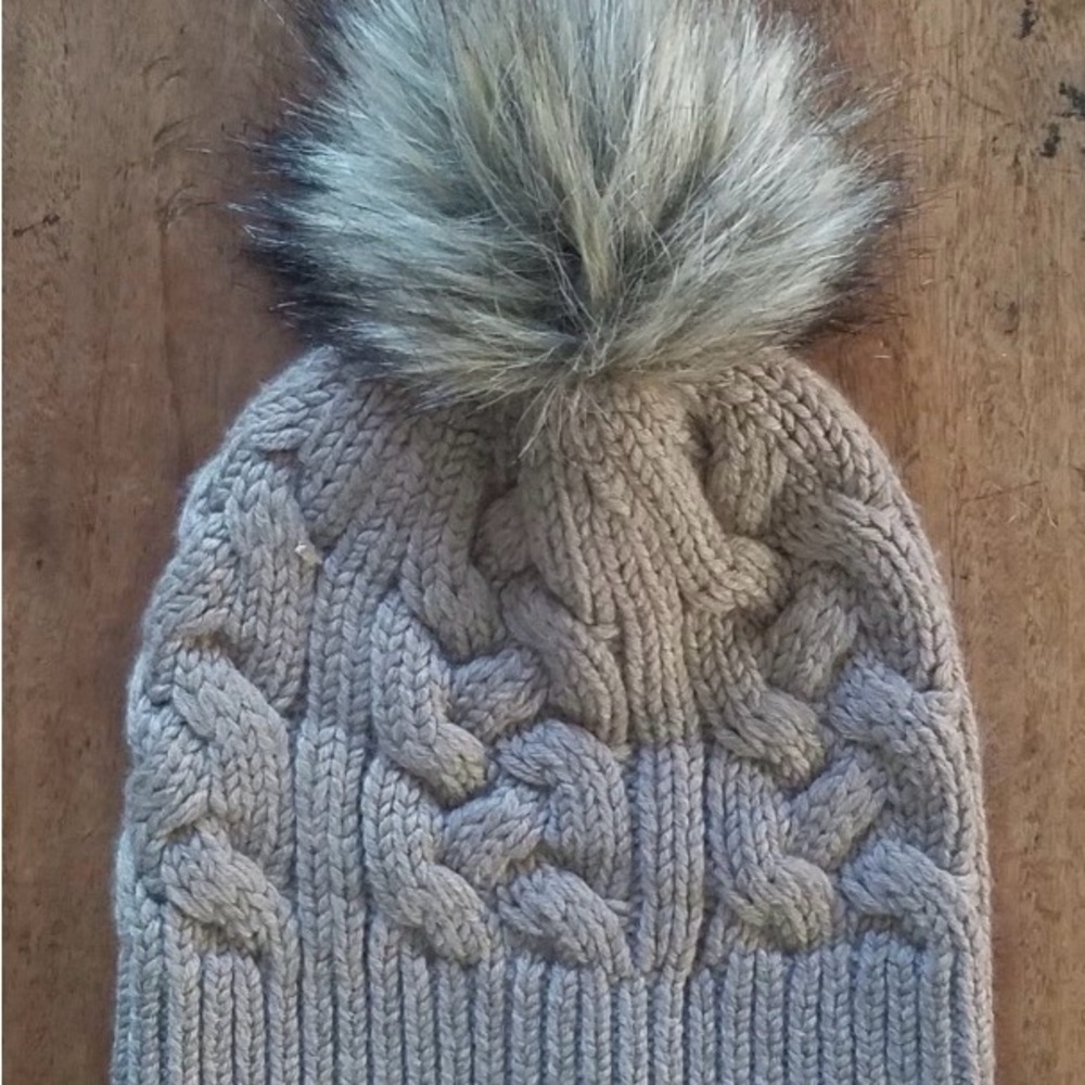 Aritzia 100% Wool Cable Knit Beanie with Faux Fur Pom in Taupe
